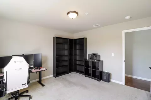 Bedroom - 3297 Bridgewater Ct, Redding, CA 96003 photo 1 of 9