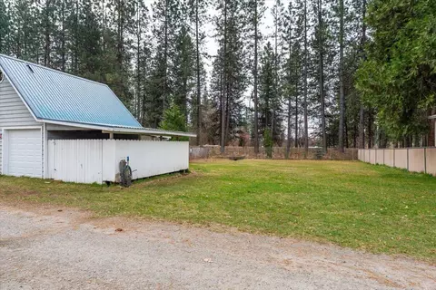 Exterior - 300 E Minnesota Ave, Mccloud, CA 96057 photo 6 of 6
