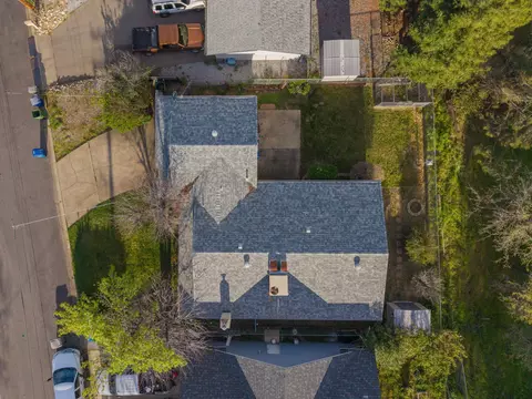 View/Area - 5961 Sierra Dr, Redding, CA 96003 photo 6 of 9