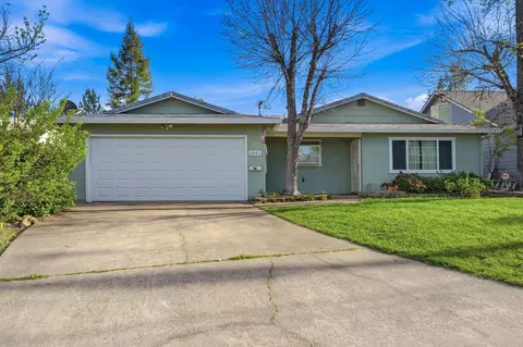 Exterior - 5961 Sierra Dr, Redding, CA 96003 photo 8 of 8