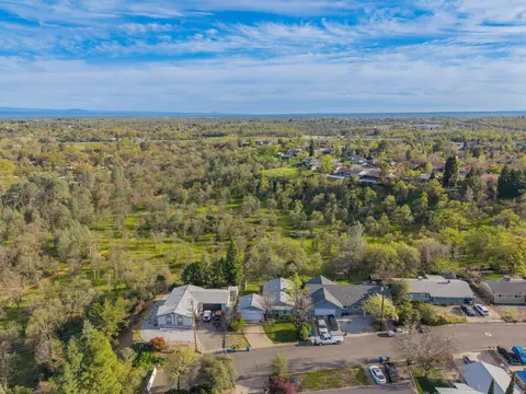 View/Area - 5961 Sierra Dr, Redding, CA 96003 photo 9 of 9