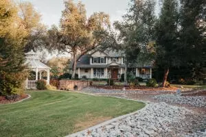 22217 Old 44 Dr, Palo Cedro, CA 96073