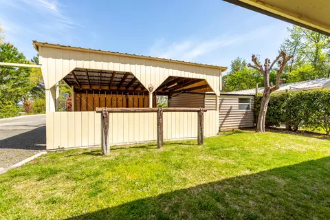 Exterior - 22425 Brent Rd, Red Bluff, CA 96080 photo 12 of 22