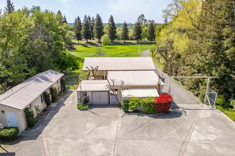 Exterior - 22425 Brent Rd, Red Bluff, CA 96080 photo 2 of 22