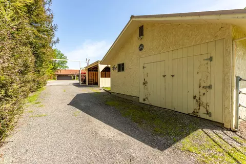 Exterior - 22425 Brent Rd, Red Bluff, CA 96080 photo 7 of 22