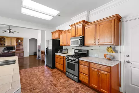Kitchen - 938 Leisha Ln, Redding, CA 96001 photo 2 of 3