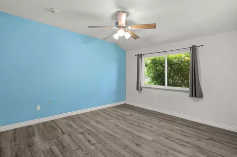 Bedroom - 2455 Belladonna St, Redding, CA 96002 photo 5 of 7