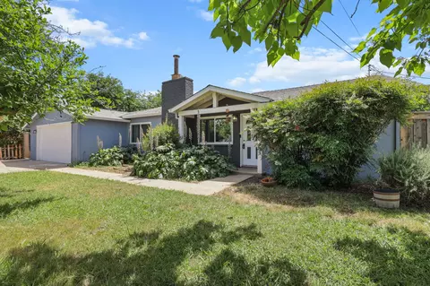 Exterior - 2455 Belladonna St, Redding, CA 96002 photo 4 of 13