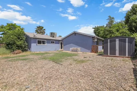 Exterior - 2455 Belladonna St, Redding, CA 96002 photo 11 of 13