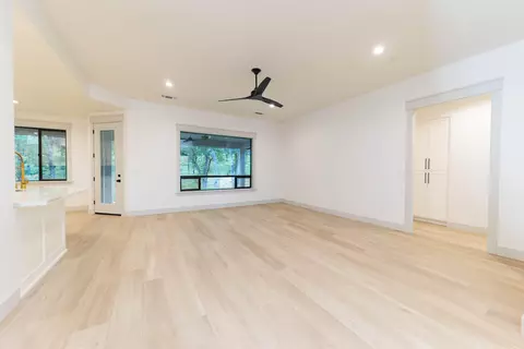 Living - 14765 Molluc Dr, Red Bluff, CA 96080 photo 3 of 3