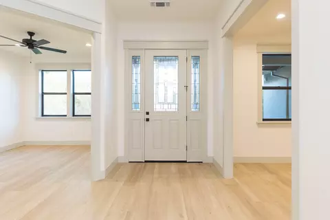 Entry Way - 14765 Molluc Dr, Red Bluff, CA 96080 photo 1 of 2