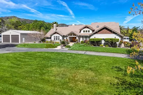 15320 Middletown Park Dr, Redding, CA 96001