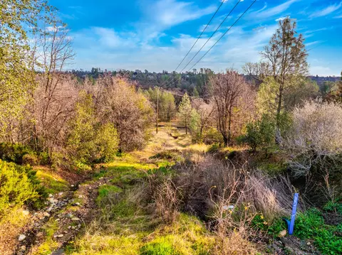 5976 Sierra Dr, Redding, CA 96003 photo 3