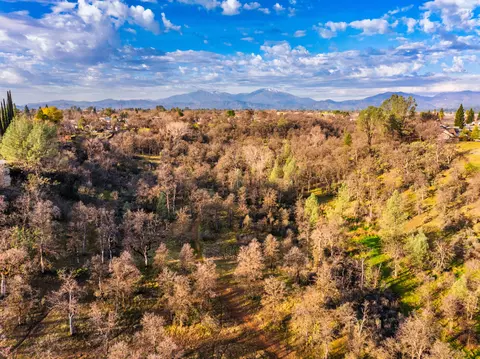 5976 Sierra Dr, Redding, CA 96003 photo 23
