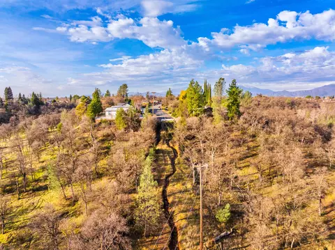 5976 Sierra Dr, Redding, CA 96003 photo 6