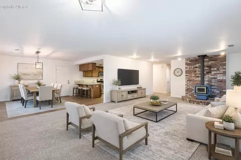 Living - 5782 Old Barn Way, Redding, CA 96001 photo 1 of 3