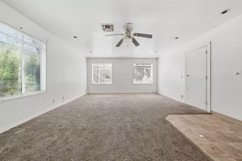 Living - 1377 Willis St, Redding, CA 96001 photo 1 of 3