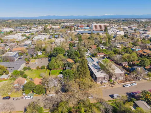 View/Area - 1377 Willis St, Redding, CA 96001 photo 5 of 5