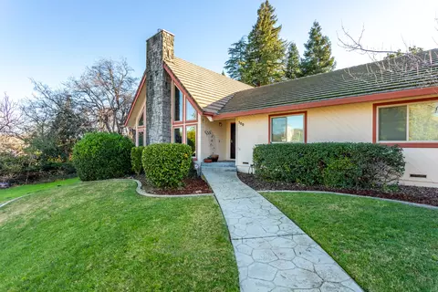 Exterior - 500 Seavy Ct, Redding, CA 96001 photo 11 of 21