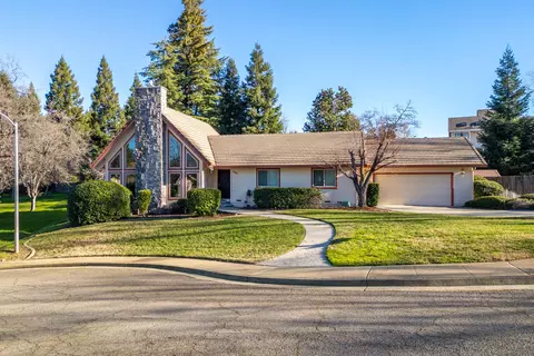 Exterior - 500 Seavy Ct, Redding, CA 96001 photo 12 of 21