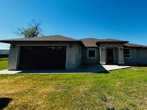 3760 Locust Rd, Cottonwood, CA 96022
