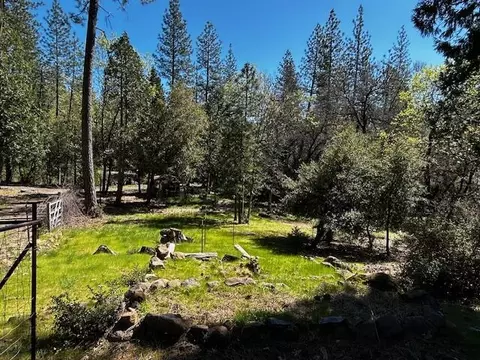 Exterior - 15912 Valhalla Dr, Oak Run, CA 96069 photo 6 of 14