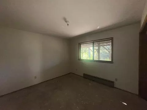 Bedroom - 15912 Valhalla Dr, Oak Run, CA 96069 photo 3 of 3