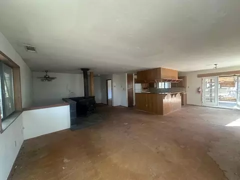 Living - 15912 Valhalla Dr, Oak Run, CA 96069 photo 3 of 6