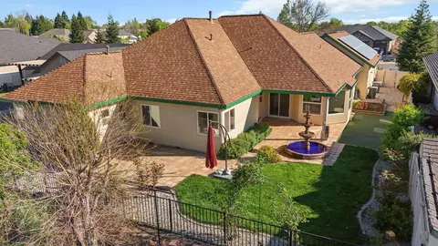 View/Area - 2110 Cadjew St, Redding, CA 96003 photo 5 of 6
