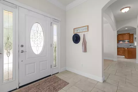 Entry Way - 2110 Cadjew St, Redding, CA 96003 photo 1 of 2