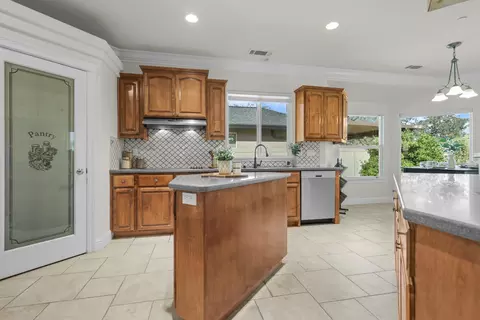 Kitchen - 2110 Cadjew St, Redding, CA 96003 photo 1 of 4