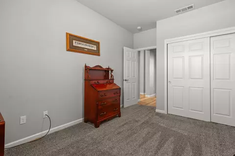 Bedroom - 878 Coggins St, Redding, CA 96003 photo 5 of 5