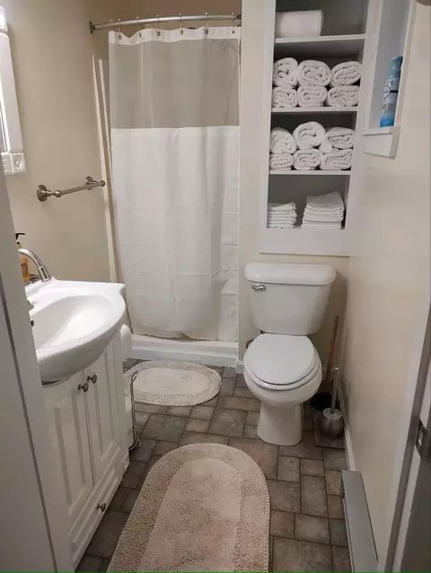 Bath - 560100 Ca-139, Adin, CA 96006 photo 3 of 4
