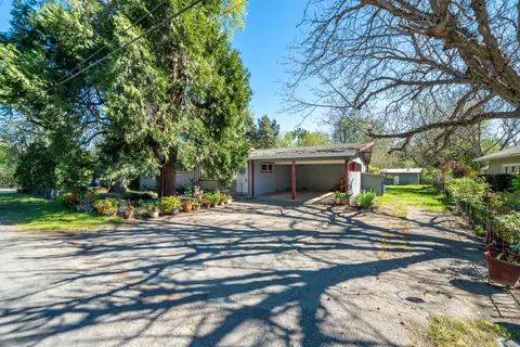 Exterior - 3081 Henderson Rd, Redding, CA 96002 photo 9 of 12
