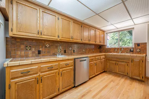 Kitchen - 3081 Henderson Rd, Redding, CA 96002 photo 1 of 5