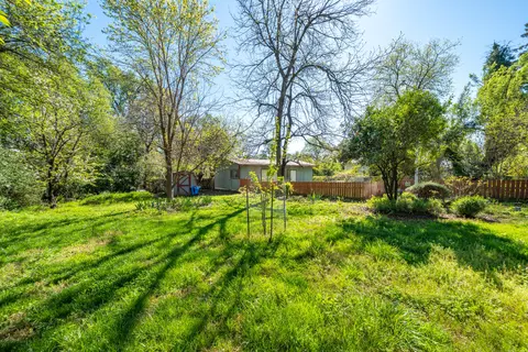 Exterior - 3081 Henderson Rd, Redding, CA 96002 photo 2 of 12
