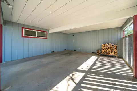 Exterior - 3081 Henderson Rd, Redding, CA 96002 photo 11 of 12