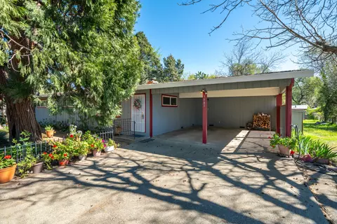 Exterior - 3081 Henderson Rd, Redding, CA 96002 photo 10 of 12