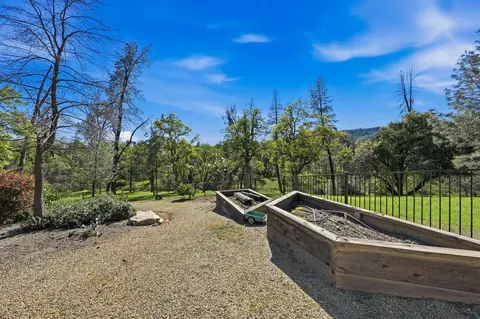 Exterior - 15725 Horseless Carriage Dr, Redding, CA 96001 photo 20 of 20