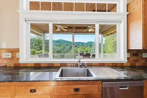 Kitchen - 15725 Horseless Carriage Dr, Redding, CA 96001 photo 4 of 6