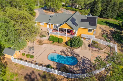 Other - 15725 Horseless Carriage Dr, Redding, CA 96001 photo 5 of 8