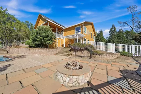 Exterior - 15725 Horseless Carriage Dr, Redding, CA 96001 photo 14 of 20