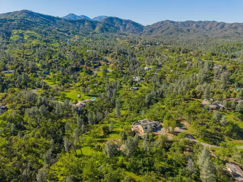 View/Area - 15725 Horseless Carriage Dr, Redding, CA 96001 photo 9 of 9