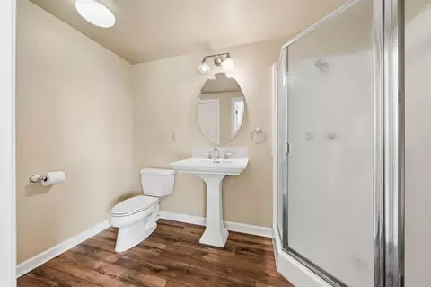 Bath - 15725 Horseless Carriage Dr, Redding, CA 96001 photo 9 of 9