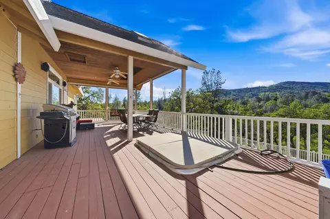 Exterior - 15725 Horseless Carriage Dr, Redding, CA 96001 photo 8 of 20