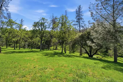 Exterior - 15725 Horseless Carriage Dr, Redding, CA 96001 photo 17 of 20