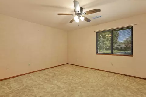 Bedroom - 4648 Dandelion Dr, Redding, CA 96002 photo 2 of 5