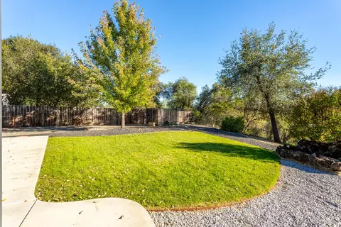Exterior - 17063 Hawthorne Ave, Anderson, CA 96007 photo 13 of 23