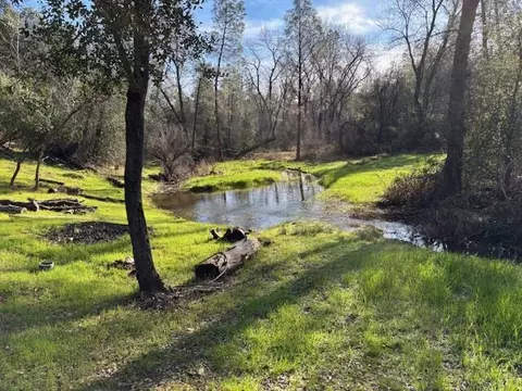 View/Area - 17063 Hawthorne Ave, Anderson, CA 96007 photo 6 of 6