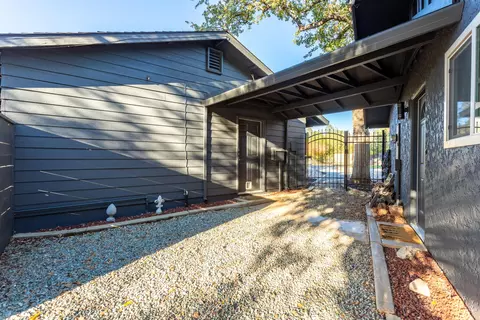 Exterior - 17063 Hawthorne Ave, Anderson, CA 96007 photo 19 of 23